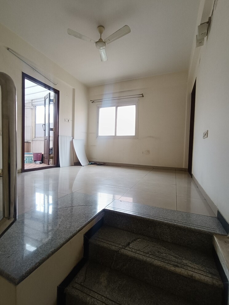 Room, cambridge layout 3 Bedroom 2000 Sq.Ft. Apartment In Cambridge Layout Bangalore 9552834
