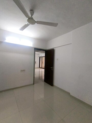 Room in 1 BHK Apartment at EV Avani, Vashi Sector 9 – for Sale