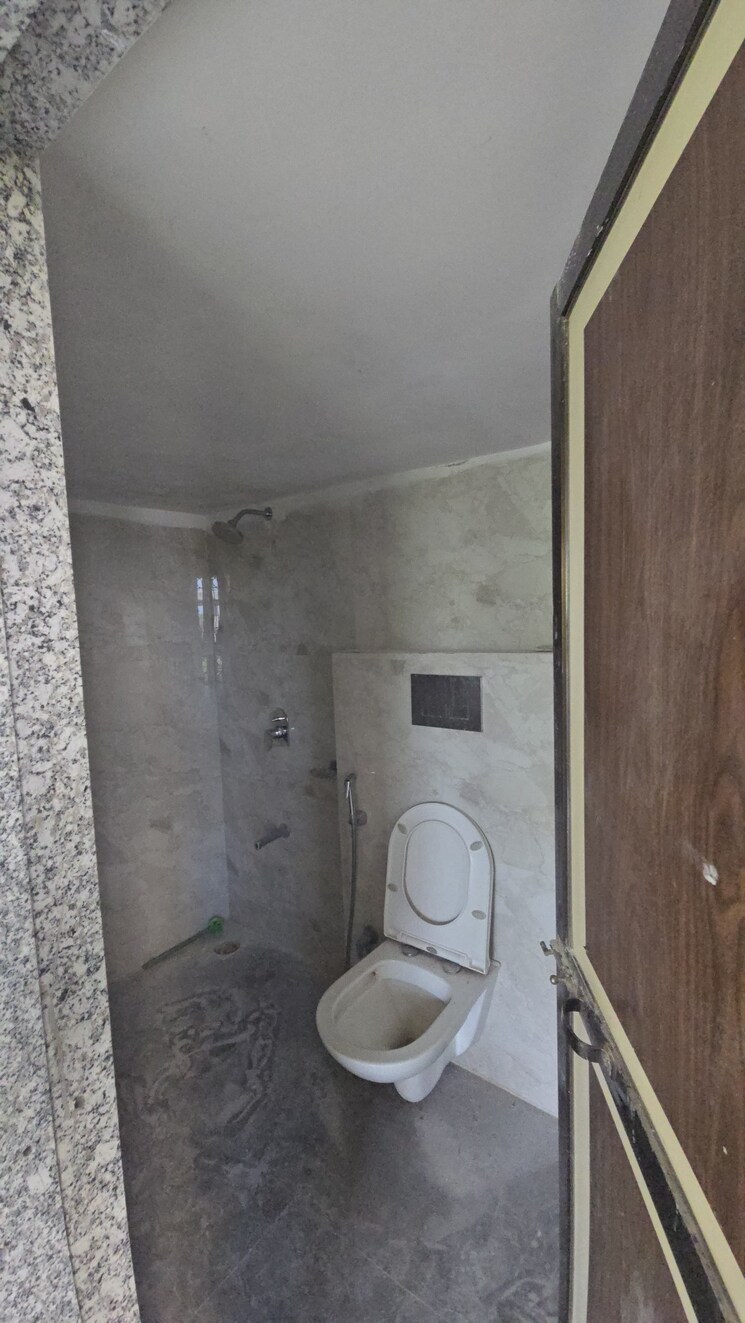 Bathroom, parsik-hills 6+ Bedroom 8000 Sq.Ft. Independent House In Cbd Belapur Sector 24 Navi Mumbai 9552840