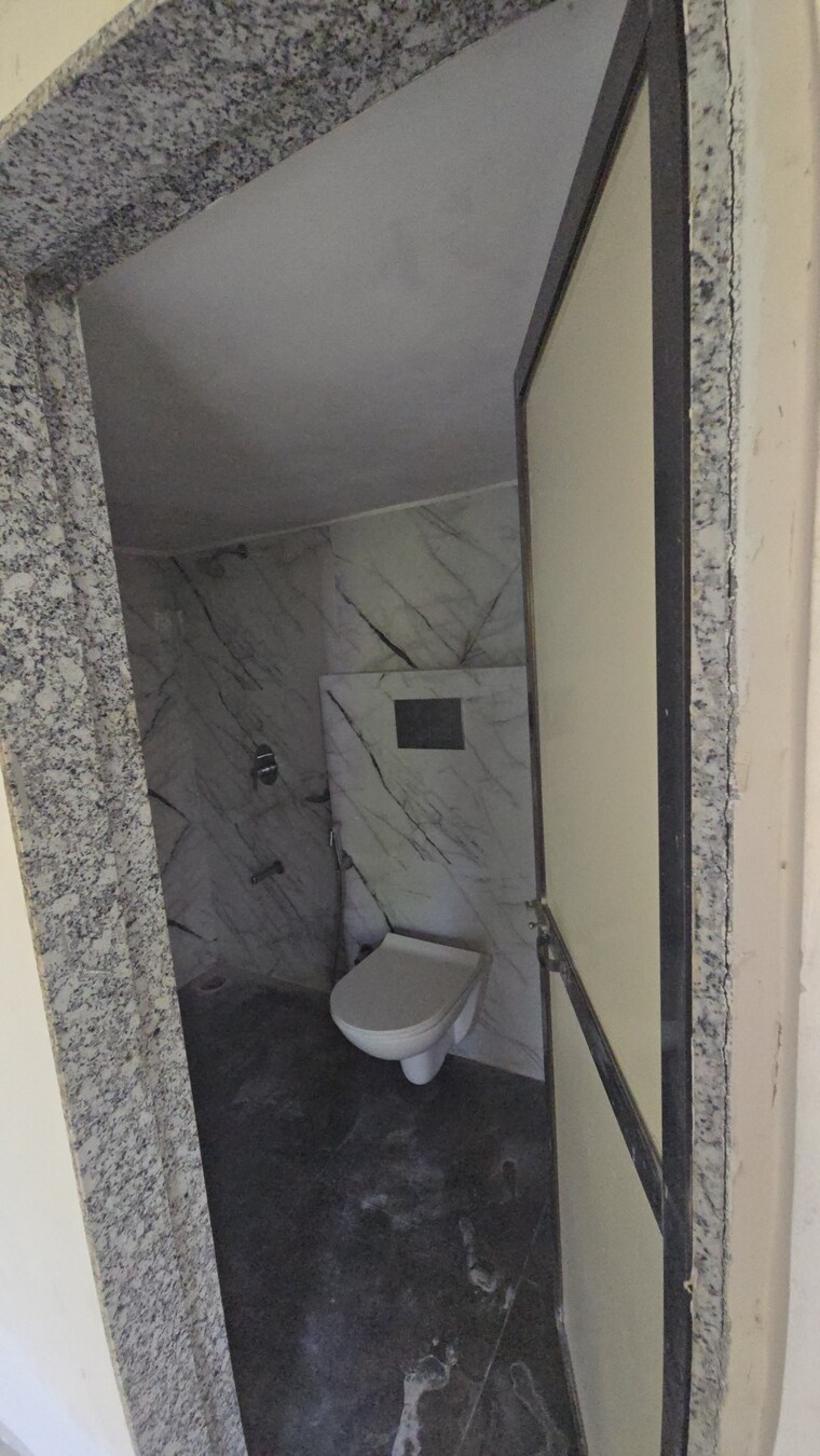 Bathroom, parsik-hills 6+ Bedroom 8000 Sq.Ft. Independent House In Cbd Belapur Sector 24 Navi Mumbai 9552840