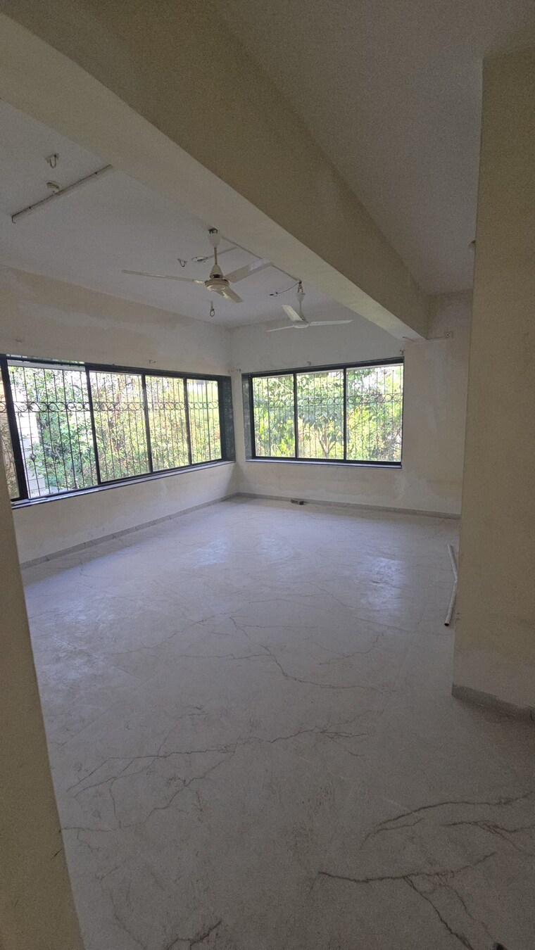 Room, parsik-hills 6+ Bedroom 8000 Sq.Ft. Independent House In Cbd Belapur Sector 24 Navi Mumbai 9552840