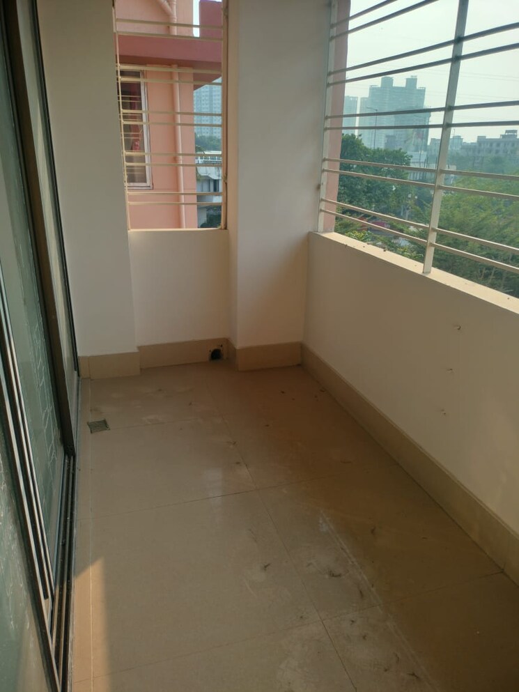 Balcony, sunshine-enclave-new-town 2 Bedroom 1060 Sq.Ft. Apartment In New Town Kolkata 9552841