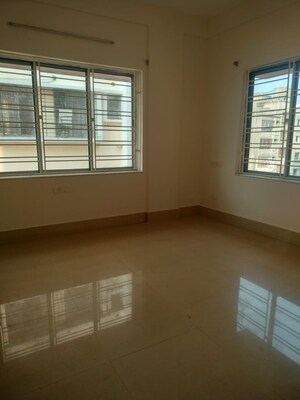 Room in 2 BHK Apartment at Sunshine Enclave New Town, New Town – for Sale