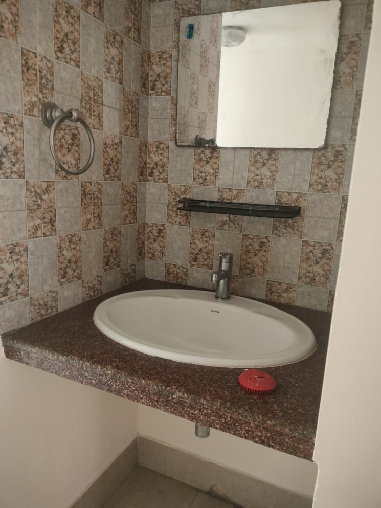 Bathroom, sunshine-enclave-new-town 2 Bedroom 1060 Sq.Ft. Apartment In New Town Kolkata 9552841