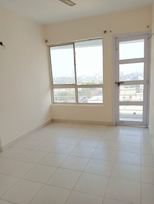 Room in 3 BHK Apartment at Sunshine Enclave New Town, New Town – for Sale