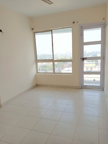 Room in 3 BHK Apartment at Sunshine Enclave New Town, New Town – for Sale