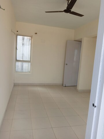 Room in 3 BHK Apartment at Sunshine Enclave New Town, New Town – for Sale