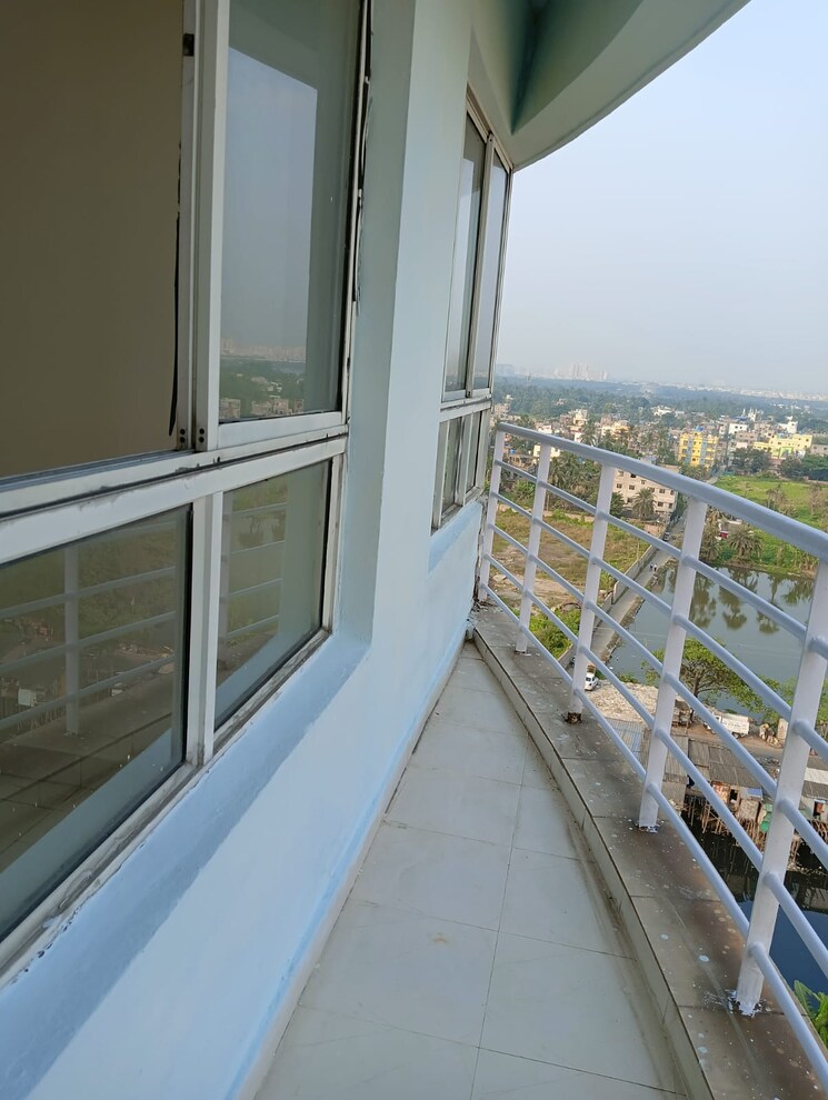 Balcony, sunshine-enclave-new-town 3 Bedroom 1450 Sq.Ft. Apartment In New Town Kolkata 9552862