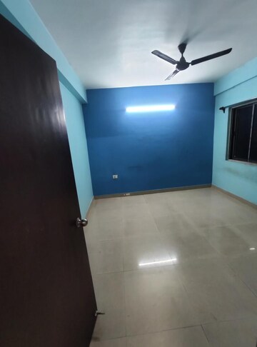 Room in 3 BHK Apartment at Eden Tolly Lakeside, Joka – for Rent