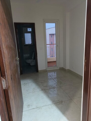 3 BHK Apartment For Rent in Rishita Mulberry Heights, Sushant Golf City