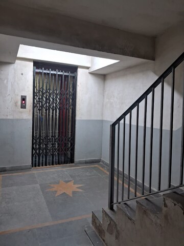 Bedroom in 3 BHK Apartment at Kristi Villa, Chinar Park – for Rent