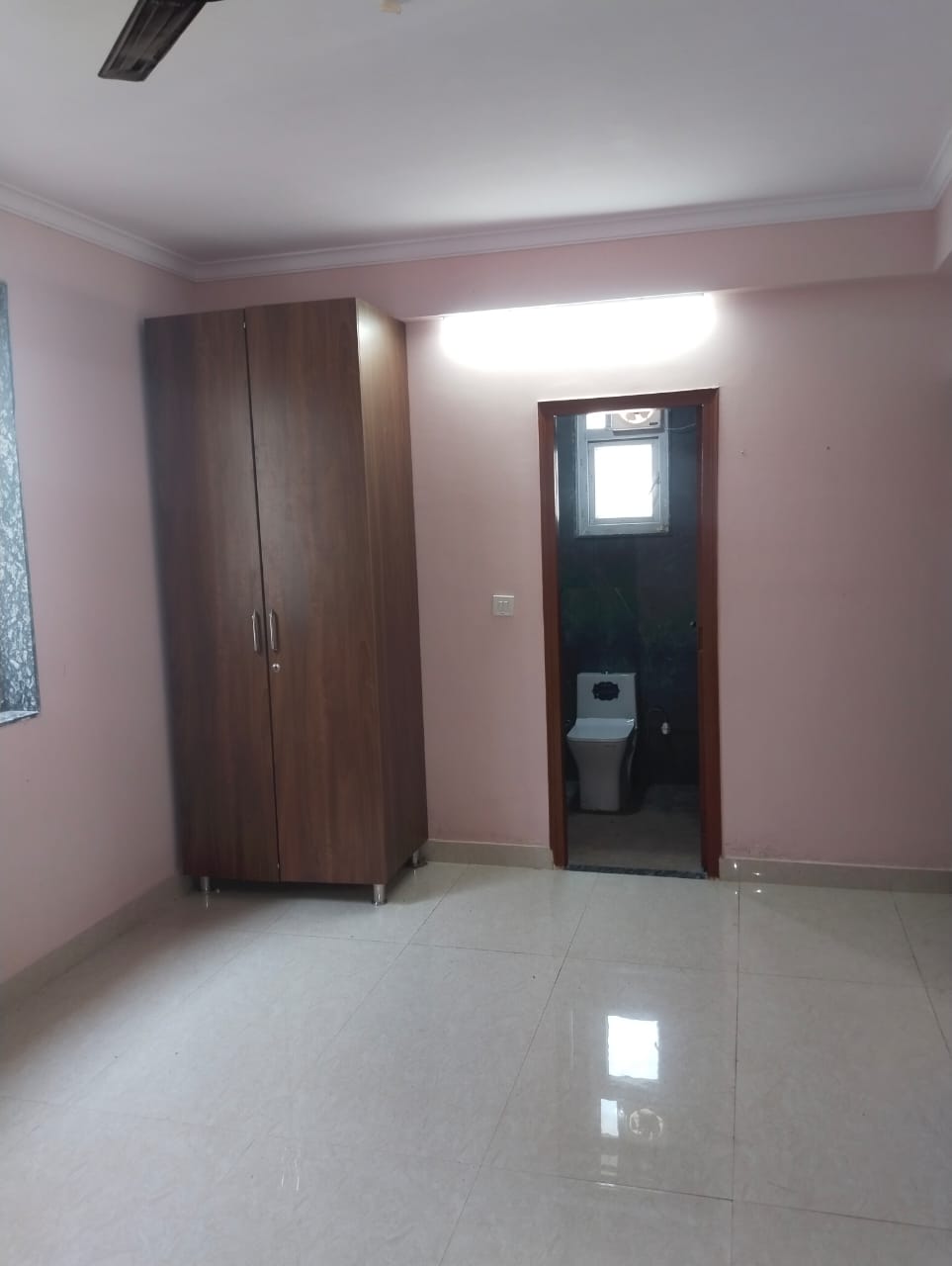 3 BHK + Servant Room Apartment For Rent in Sector 3 Dwarka
