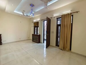 Room in 2 BHK Apartment at Bhavesh Plaza, Nalasopara West – for Rent