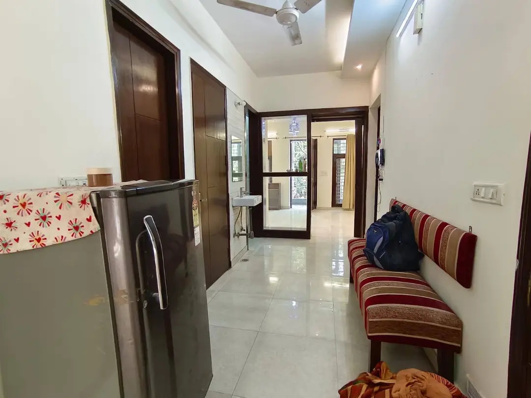 2 BHK + Pooja Room Apartment For Rent in Bhavesh Plaza