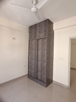Room in 2 BHK Apartment at Shree Vardhman Mantra, Sector 67 – for Rent