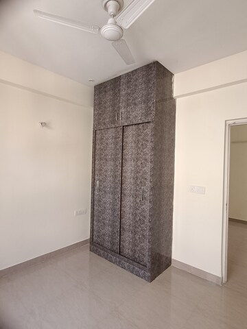 Room in 2 BHK Apartment at Shree Vardhman Mantra, Sector 67 – for Rent