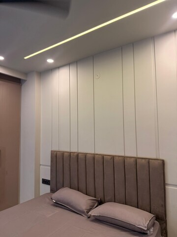 Bedroom in 1 BHK Builder Floor at The Grand, Sector 52 – for Rent