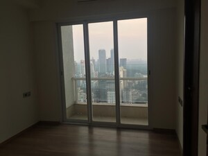 Room in 1 BHK Apartment at Vardhan Royale, Malad East – for Sale