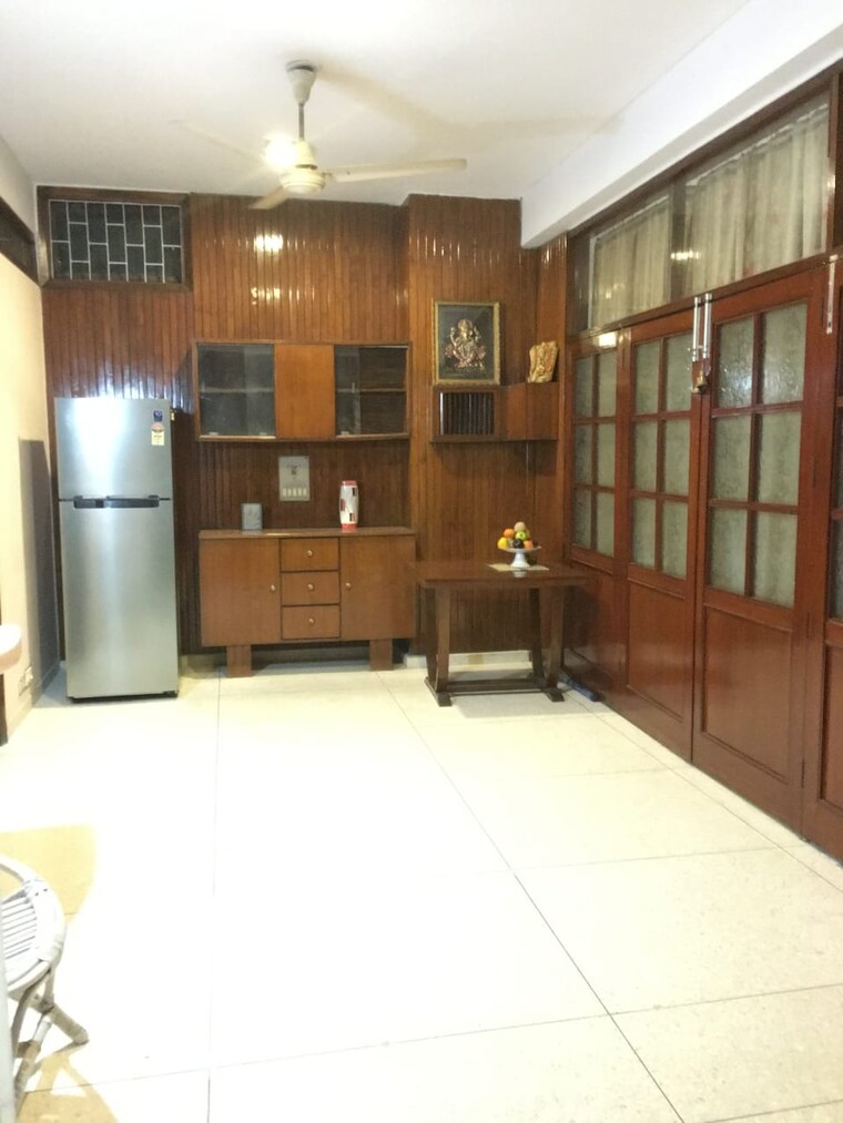 Living Room, green park 3 Bedroom 200 Sq.Yd. Apartment In Green Park Delhi 9553037