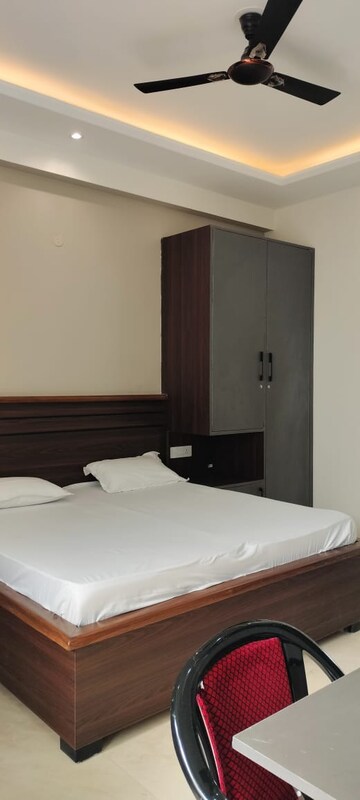 1 RK Builder Floor For Rent in Ambience Mall, Sector 24