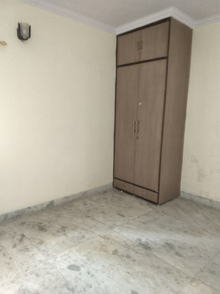 Room, sarita-vihar-pocket-j-rwa 4 Bedroom 2020 Sq.Ft. Apartment In Sarita Vihar Delhi 9553069