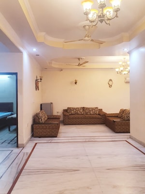 Living Room in 6+ BHK Independent House at RWA Apartments Sector 20, Sector 20 – for Rent