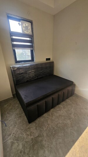 Bedroom in 1 BHK Builder Floor at Sector 45 – for Rent