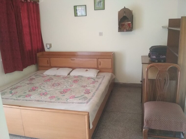 Bedroom, sarita vihar 2 Bedroom 1150 Sq.Ft. Apartment In Sarita Vihar Delhi 9553090