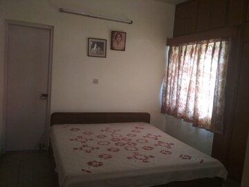 Bedroom in 2 BHK Apartment at Sarita Vihar – for Rent