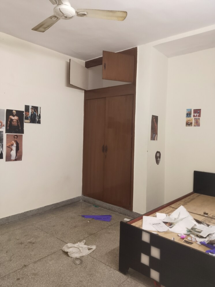 Bedroom, sarita vihar 2 Bedroom 1750 Sq.Ft. Apartment In Sarita Vihar Delhi 9553119