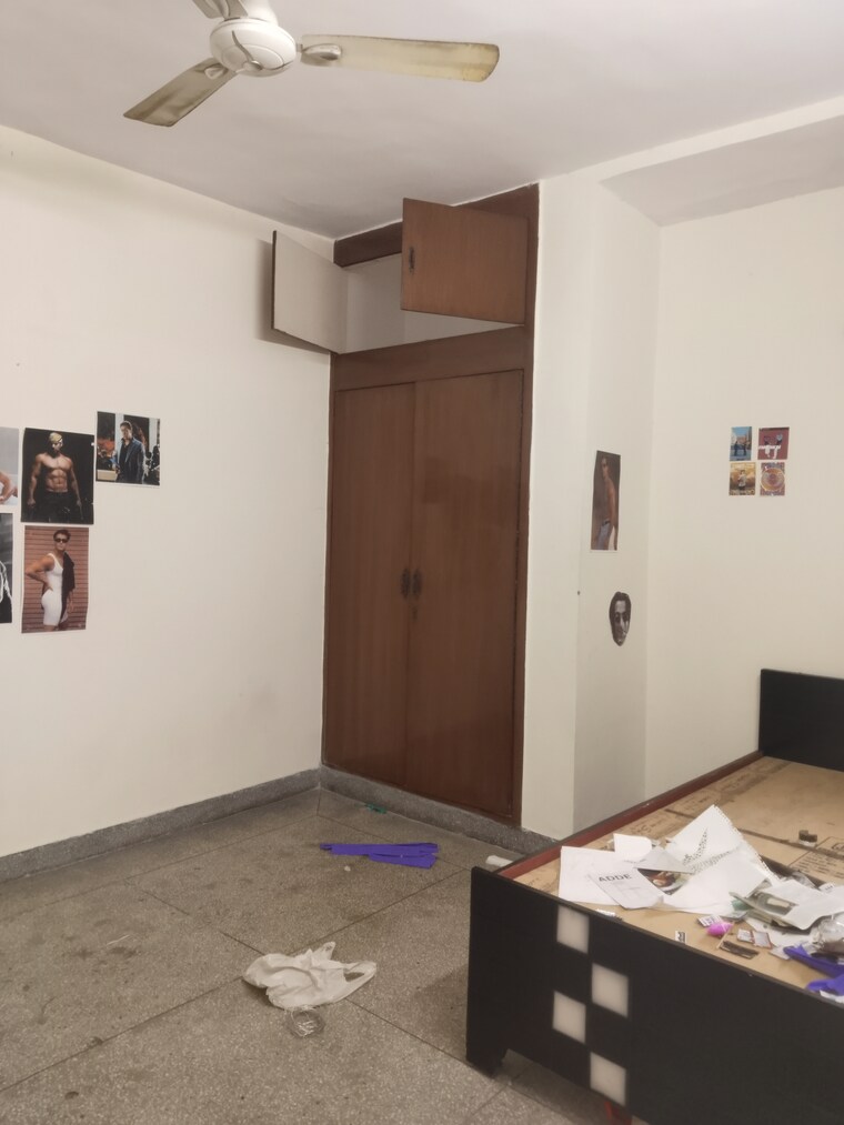 Bedroom, sarita vihar 2 Bedroom 1750 Sq.Ft. Apartment In Sarita Vihar Delhi 9553119