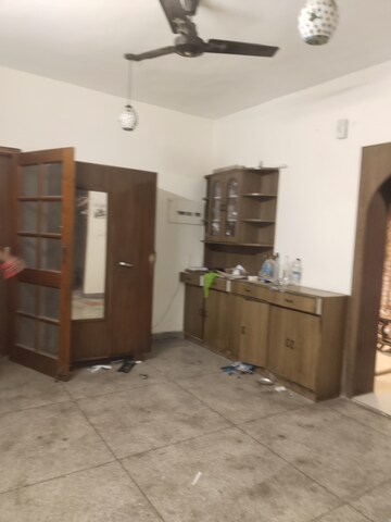 Living Room in 2 BHK Apartment at Sarita Vihar – for Rent
