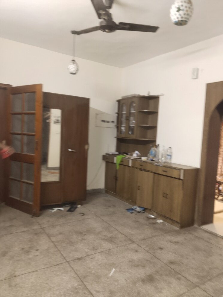 Living Room, sarita vihar 2 Bedroom 1750 Sq.Ft. Apartment In Sarita Vihar Delhi 9553119