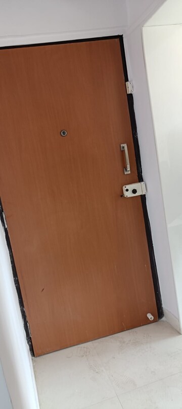 Room in 2 BHK Apartment at MIG Colony, Worli – for Rent