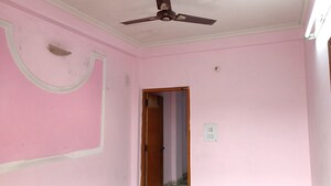 Room in 1 BHK Builder Floor at Vaishali Sector 5 – for Sale
