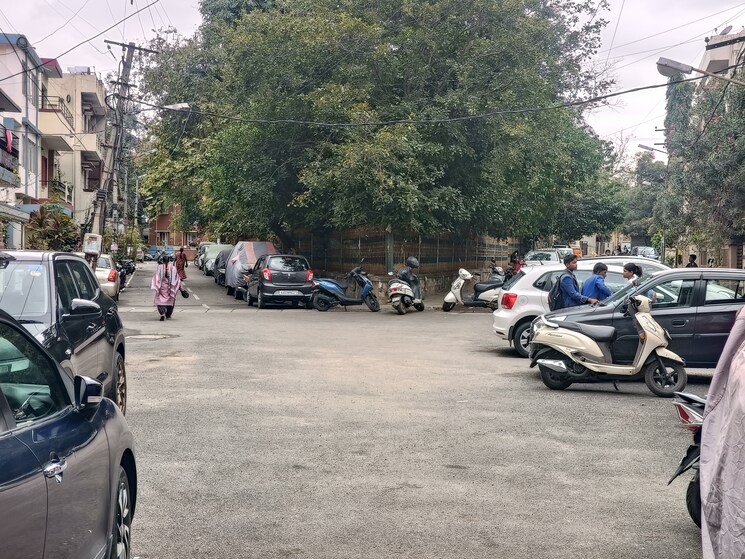  Parking, cambridge layout 6 Bedroom 1750 Sq.Ft. Independent House In Cambridge Layout Bangalore 9553138