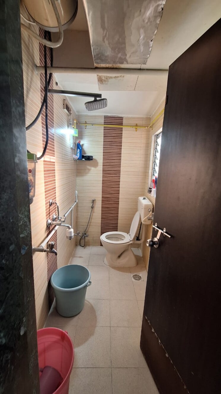 Bathroom, princton-town 1 Bedroom 674 Sq.Ft. Apartment In Kalyani Nagar Pune 9553136