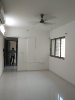 1 BHK Apartment For Sale in Lodha Splendora