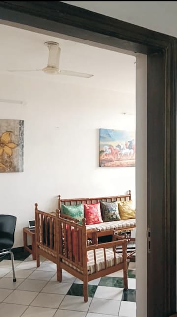 3 BHK Apartment For Sale in New Saraswati CGHS, Rohini Sector 9