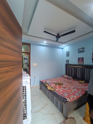 Bedroom in 2 BHK Builder Floor at Sector 49 – for Rent