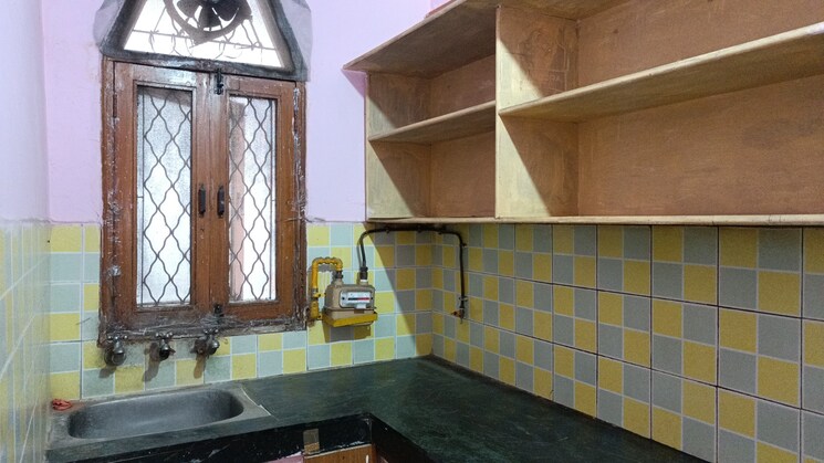 Kitchen, vaishali sector 5 1 Bedroom 560 Sq.Ft. Builder Floor In Vaishali Sector 5 Ghaziabad 9553171