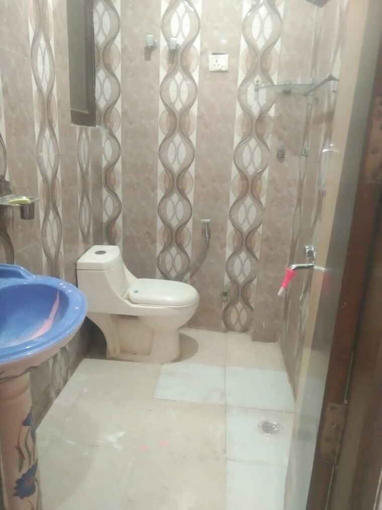 Bathroom, ekta-chs-mulund-west 2 Bedroom 525 Sq.Ft. Apartment In Mulund West Mumbai 9553144
