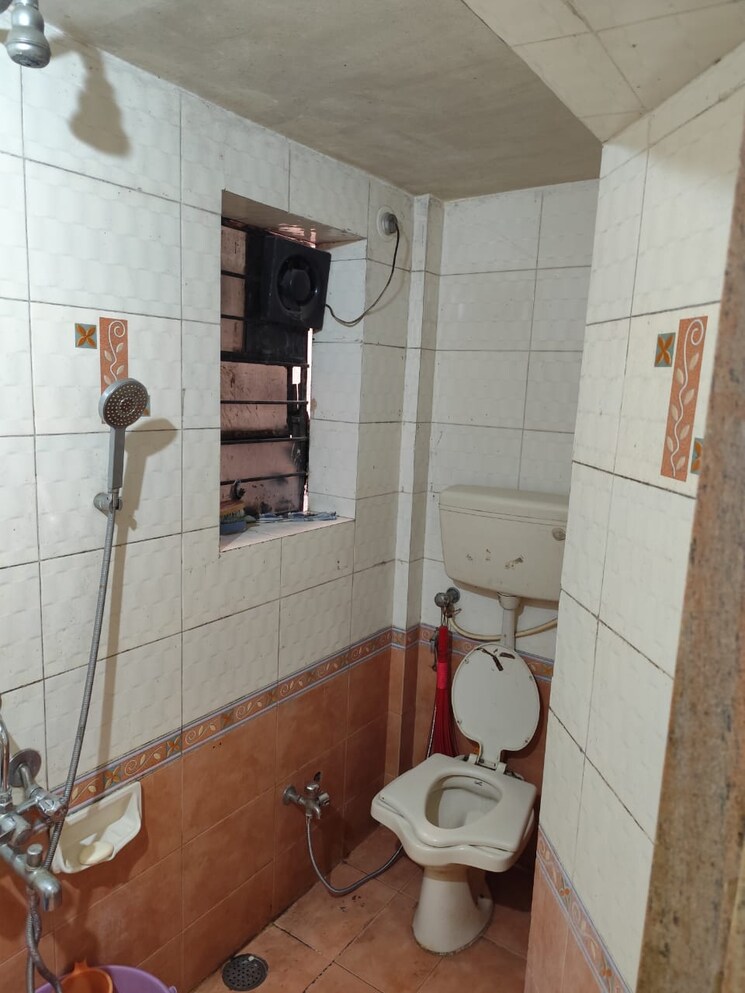 Bathroom, torna-classic 1 Bedroom 525 Sq.Ft. Apartment In Katraj Pune 9553170