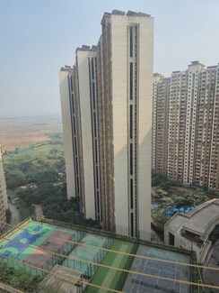 1.5 BHK Apartment For Sale in Lodha Splendora