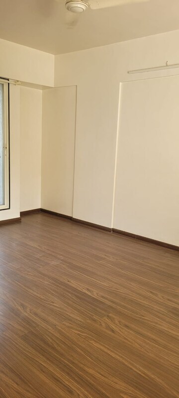 Room in 2 BHK Apartment at Neptune Society, Kalyani Nagar – for Rent