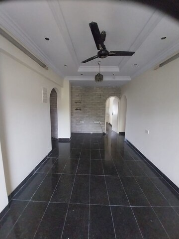 2 BHK Apartment For Rent in Raj Villa CHS, Borivali West