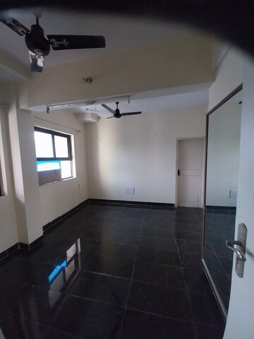 Master Bedroom in 2 BHK Apartment at Raj Villa CHS, Borivali West – for Rent
