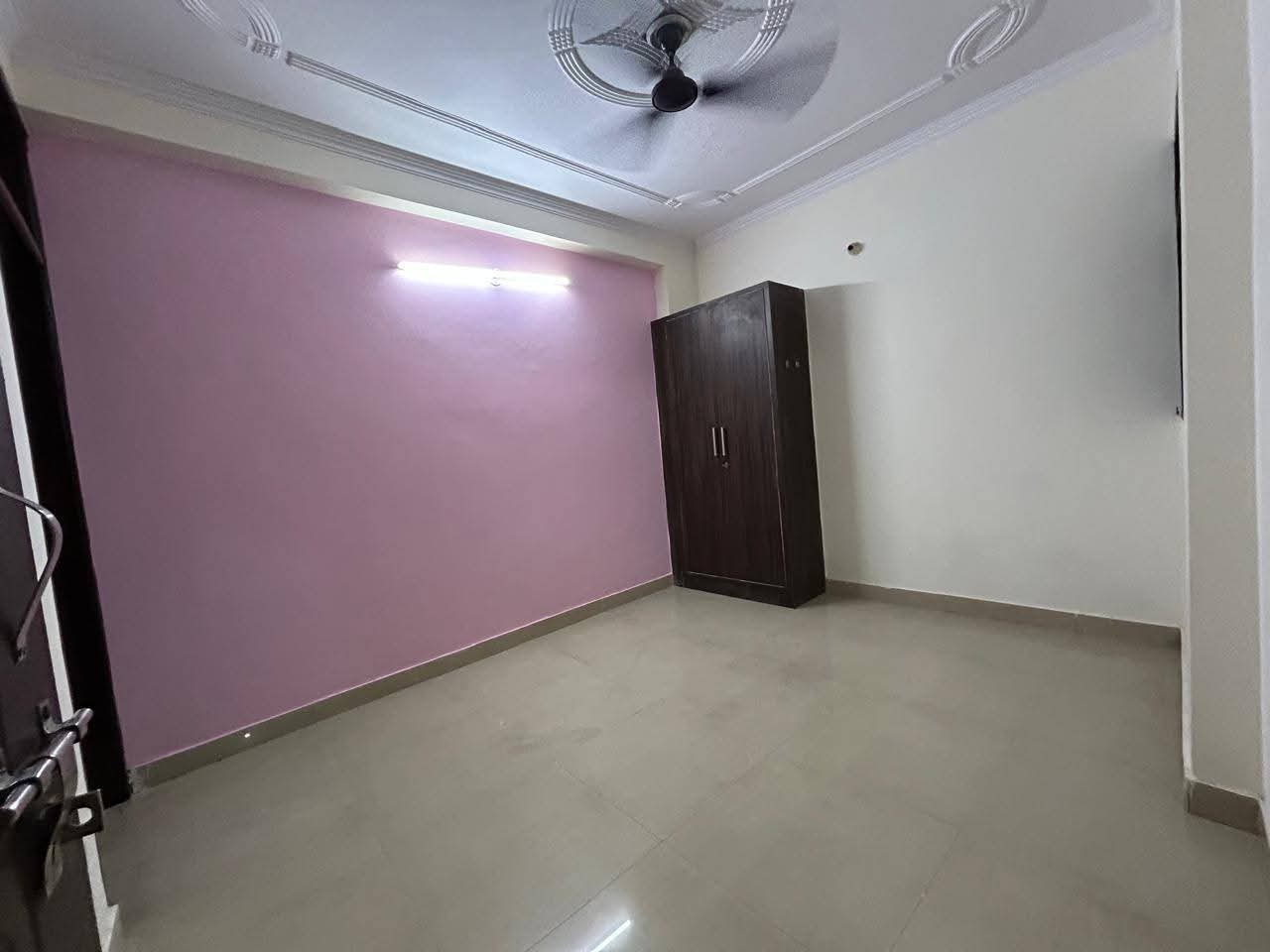 1 BHK Builder Floor For Rent in Chattarpur
