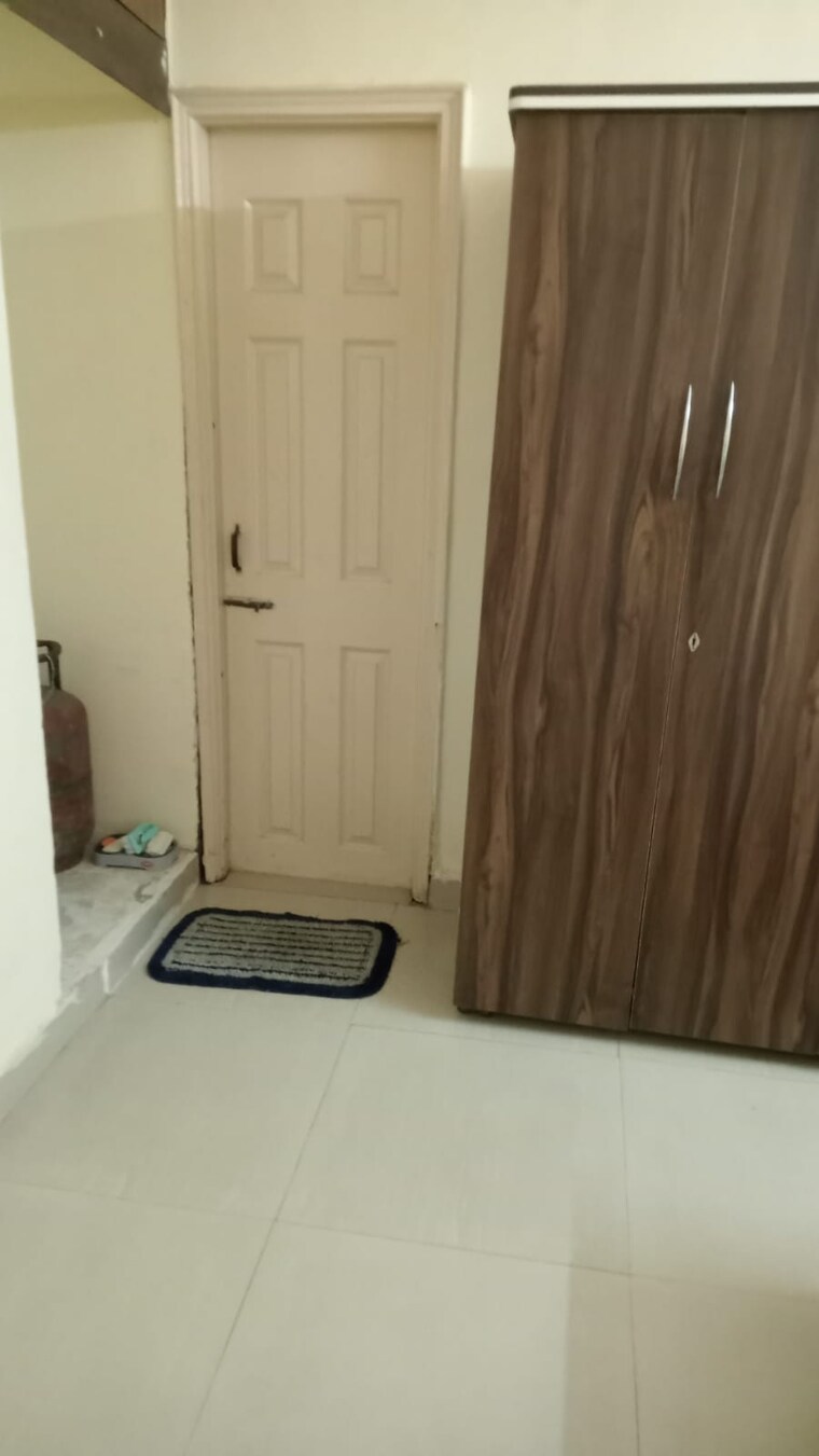 Room, mittals-rishi-apartments-chandigarh 3 Bedroom 172 Sq.Yd. Apartment In Ambala Highway Zirakpur 9553261