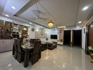 Gym in 4 BHK Builder Floor at Saket – for Rent